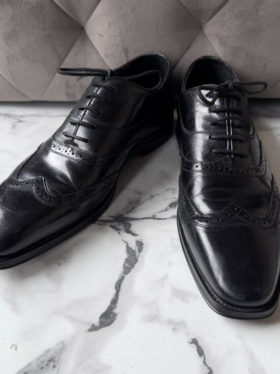 Karl Lagerfeld Leather Wingtip Oxford Dress Shoes in Black Size 9 main image 5